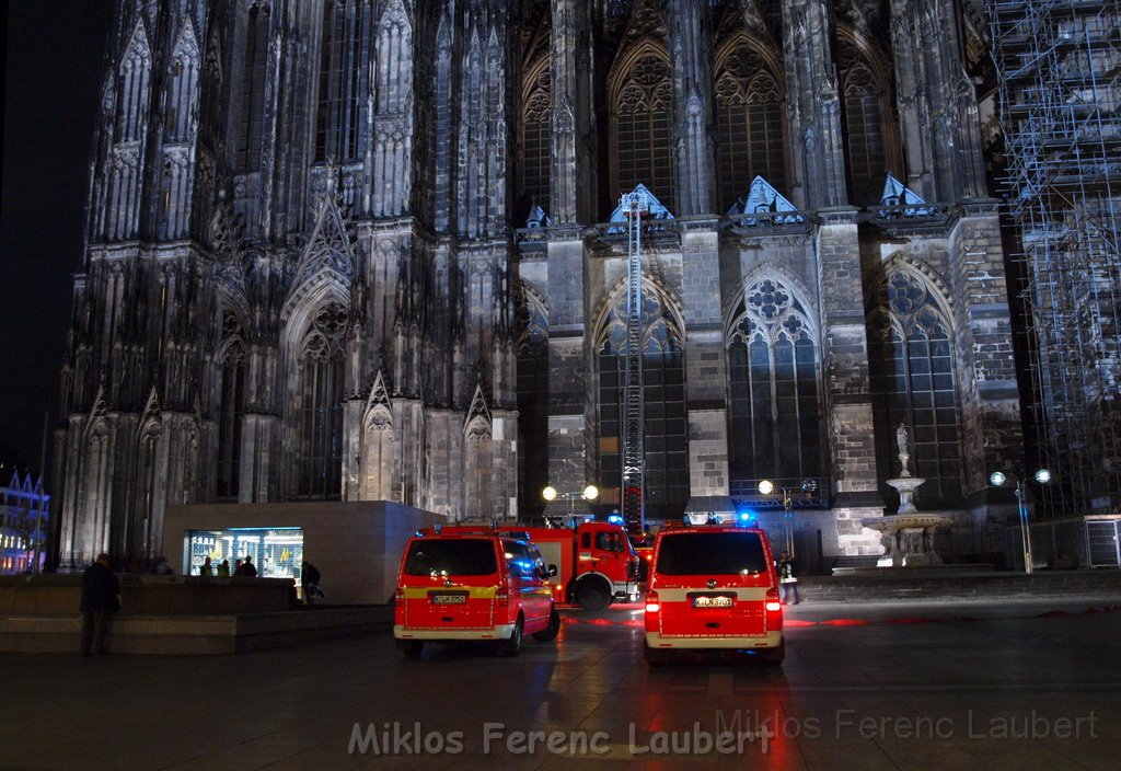 Uebung BF Koeln Feuer Koelner Dom P10.JPG